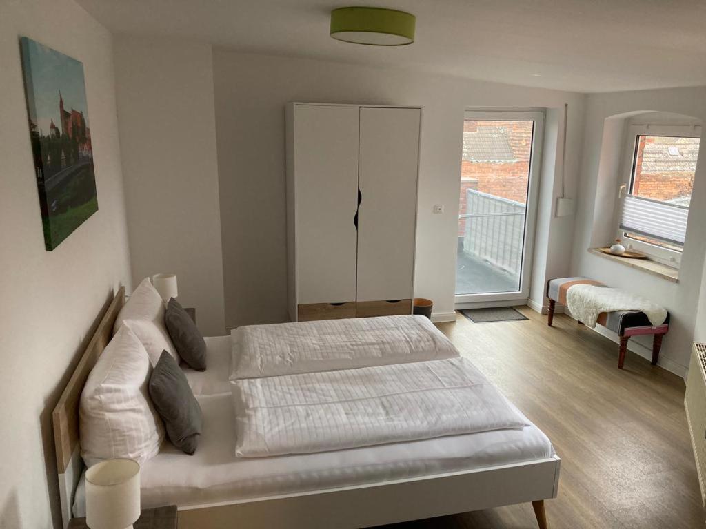 Bilderbuchcafe - Ferien No 5 - Markt 7 Apartment Havelberg