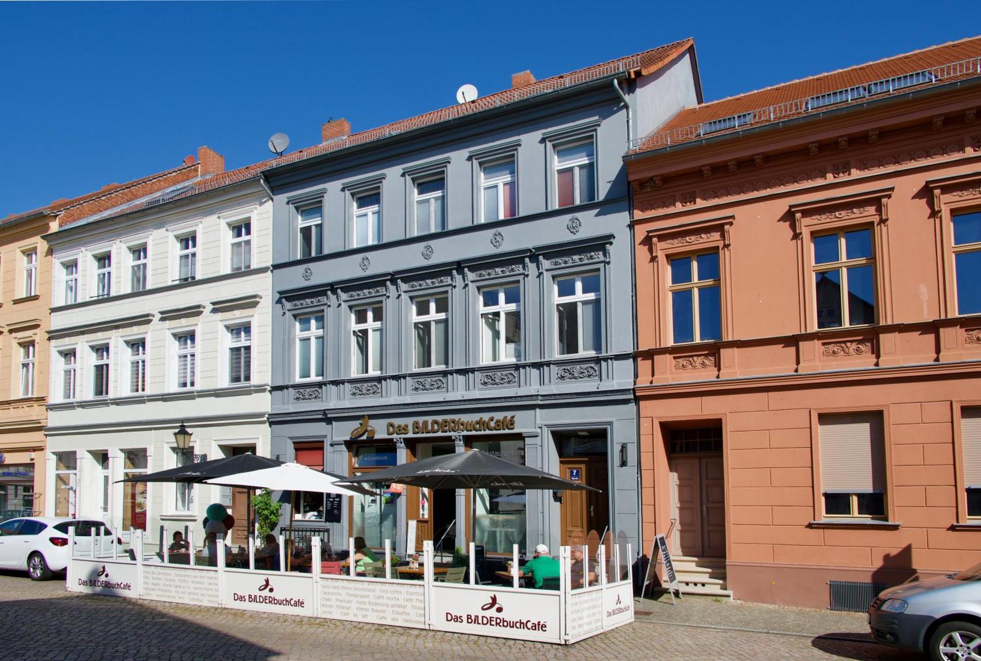 Bilderbuchcafe - Ferien No 5 - Markt 7 * Havelberg