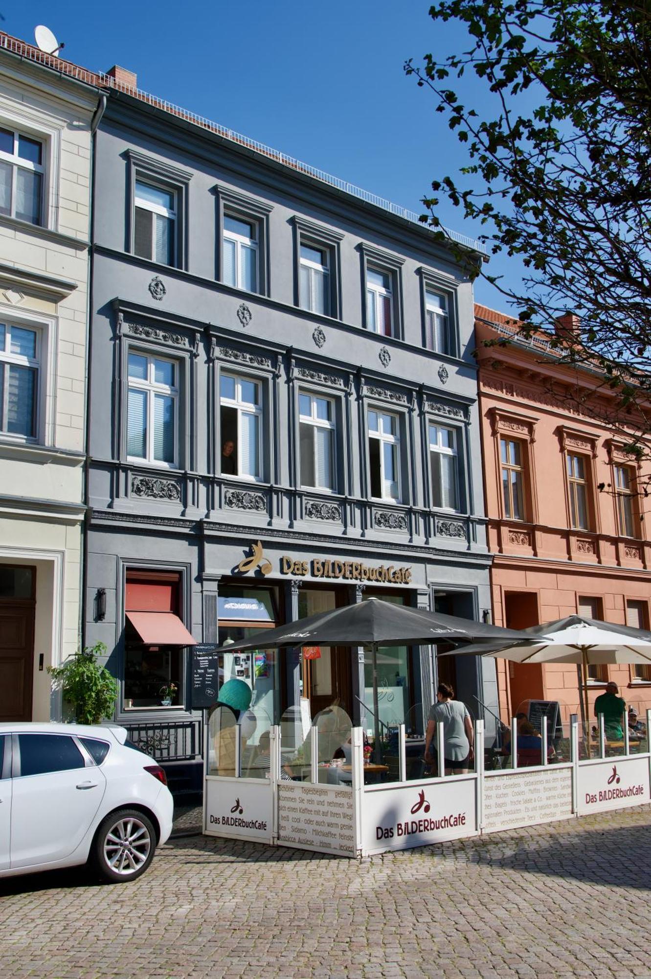 Bilderbuchcafe - Ferien No 5 - Markt 7 * Havelberg